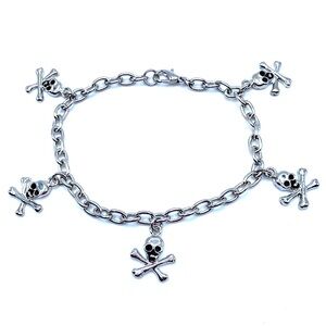 Skull Charm Bracelet Silver Tone